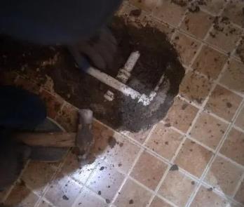 北戴河卫生间漏水维修公司为您分享下卫生间渗水如何处理及注意事项